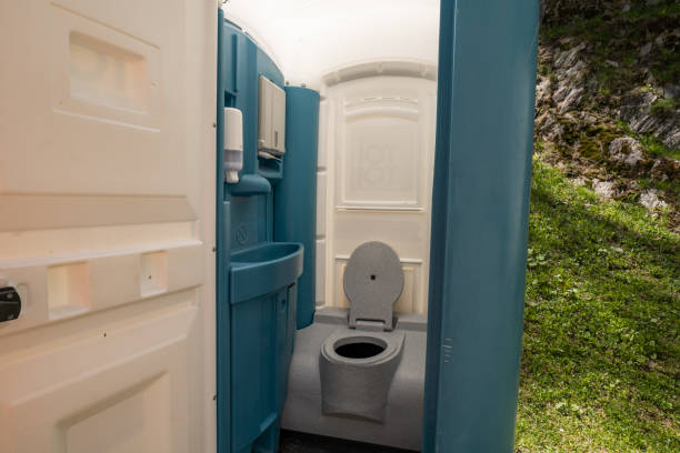 Best Portable restroom trailer rental  in White Sulphur Springs, MT