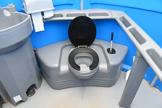 Best Portable restroom trailer rental  in White Sulphur Springs, MT